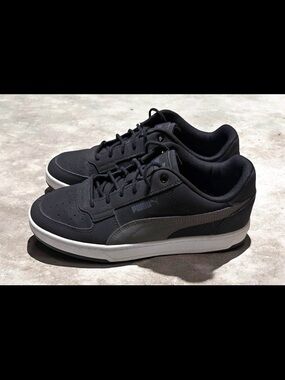 Puma Men's Low-Top Sneakers in Black and Gray